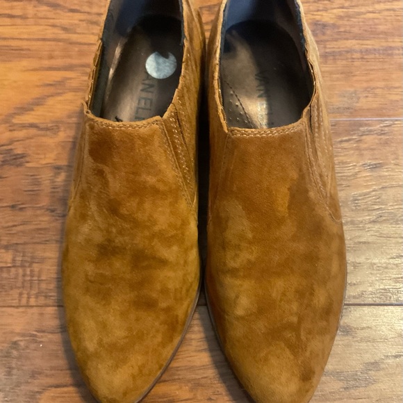 Vaneli Ankle Boots, Booties. - Picture 5 of 7